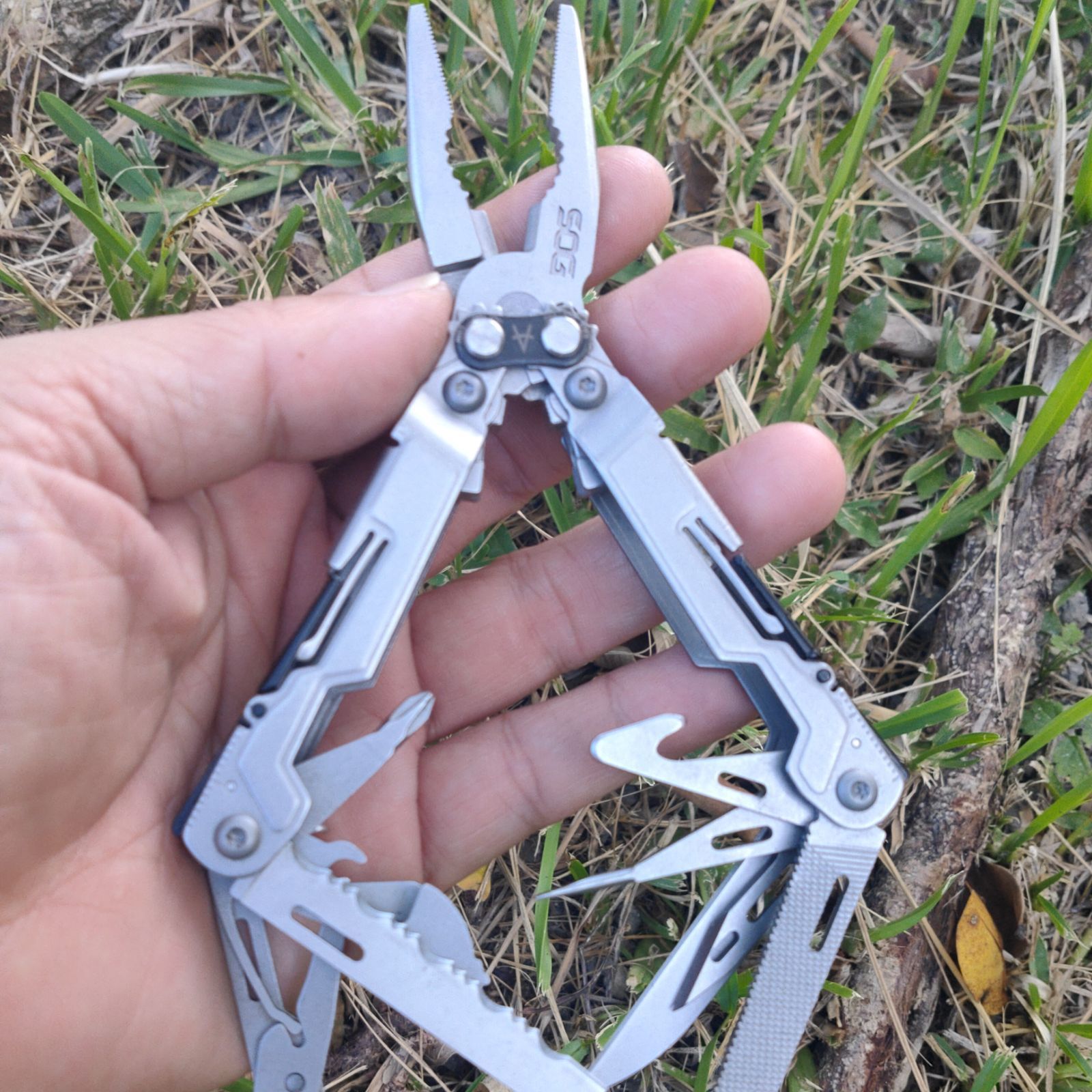 SOG（ソグ）マルチツール 18機能 POWERPINTパワーパイント
