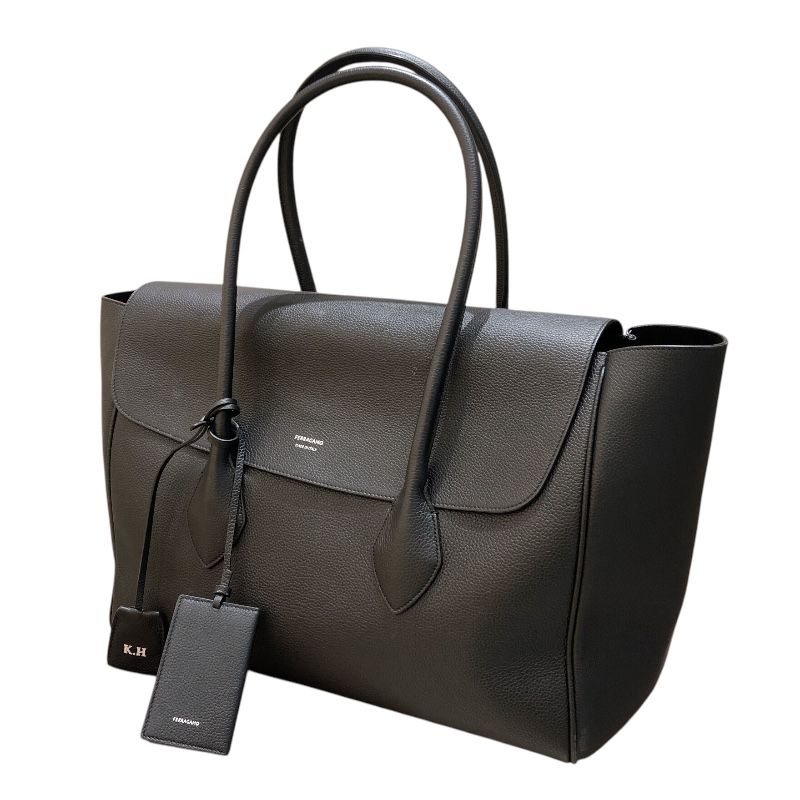 サルヴァトーレ・フェラガモ Salvatore Ferragamo フラップトート