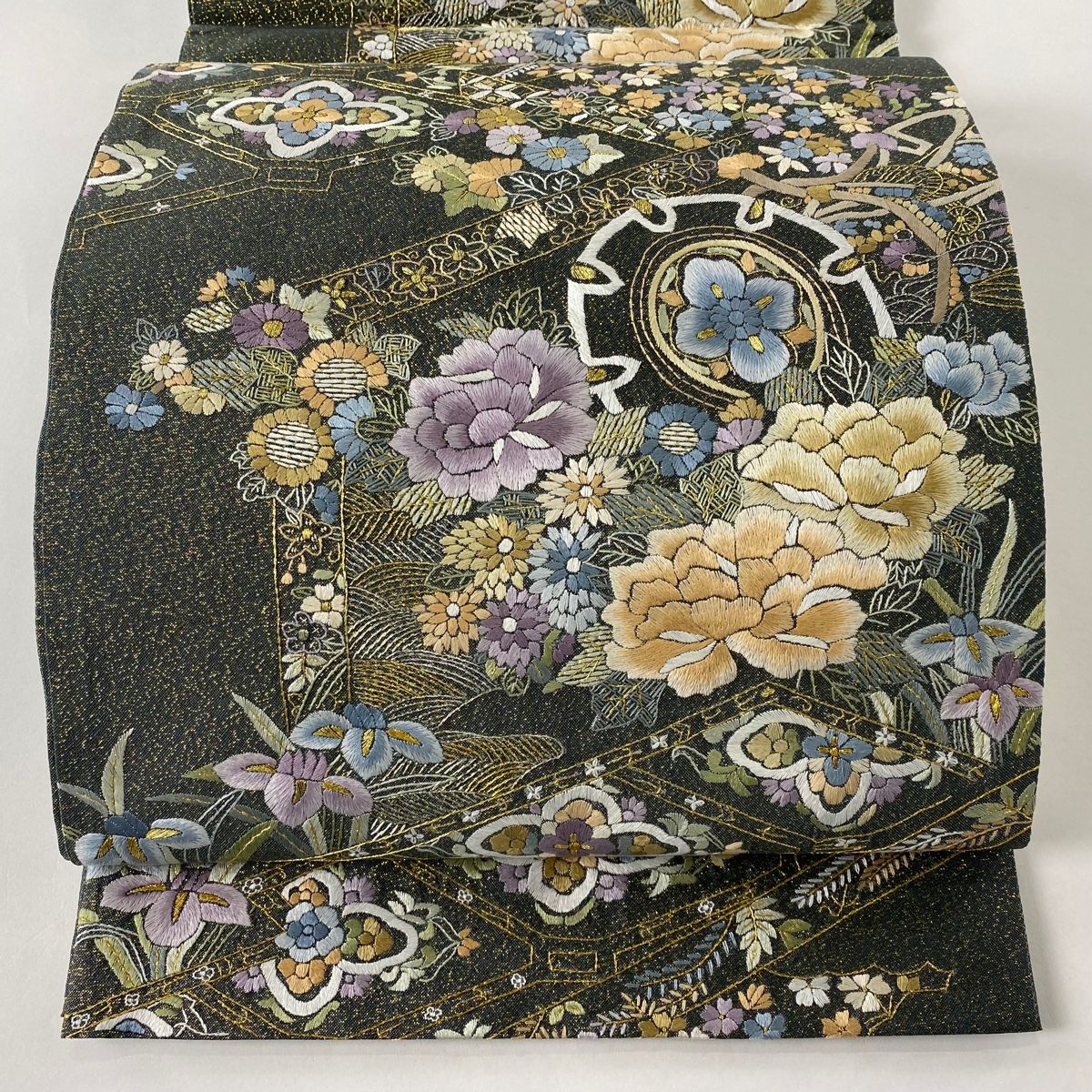 輝い 箔 金糸 草花 鼓 秀品 美品 袋帯 薄緑 【中古】 正絹 六通 仕立て 