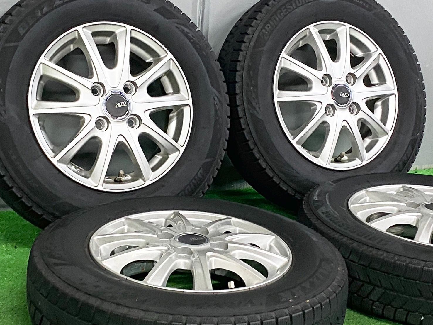 バリ溝スタッドレス PREO 13in 4.00B 45 PCD100 ブリザック VRX3 145 80R13 モコ N-BOX アルト スペーシア ワゴンR タント ムーヴ