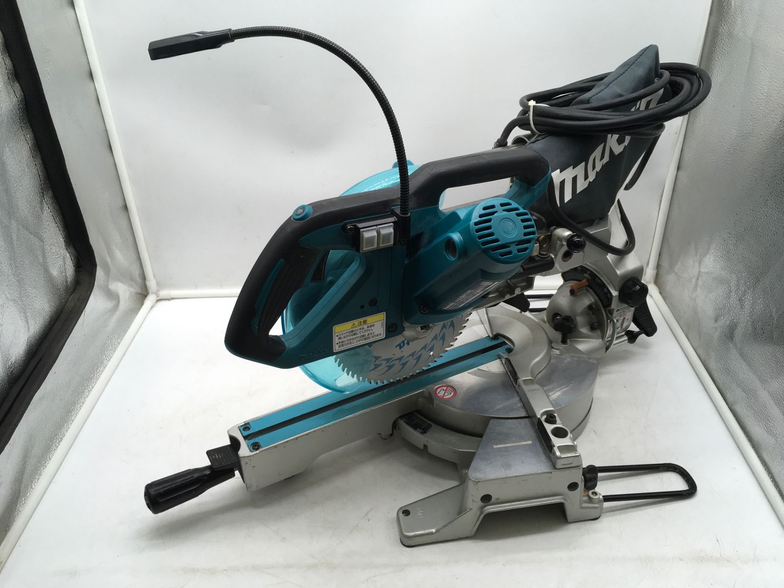 品 Makita マキタ 190㎜スライド丸ノコ LS0717FL ITVP192ZIRD8 エコツール岡崎インター店 M02