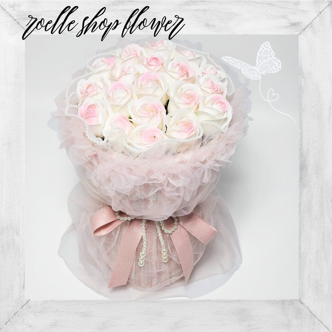 ワンホンブーケ ソープフラワー シャボンフラワー ピンク-ホワイト ツイードブーケ ブーケ クリスマスプレゼント プレゼント 推し活 推しグッズ 誕生祭 誕生日 ぬいぐるみ 飾り 写真撮影 花束 パールリボン レース付き ピンクグラデーション