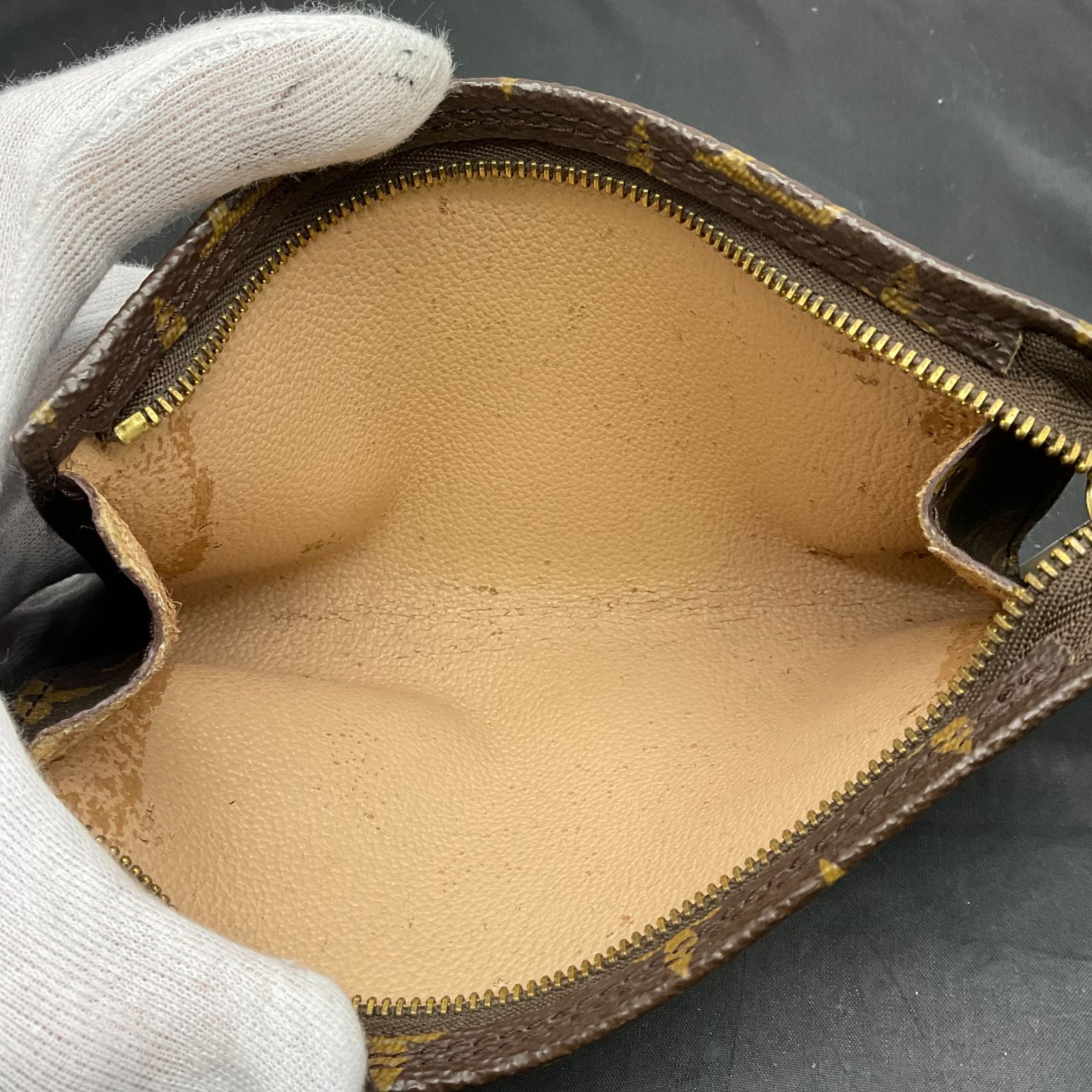 ルイヴィトン ポーチ