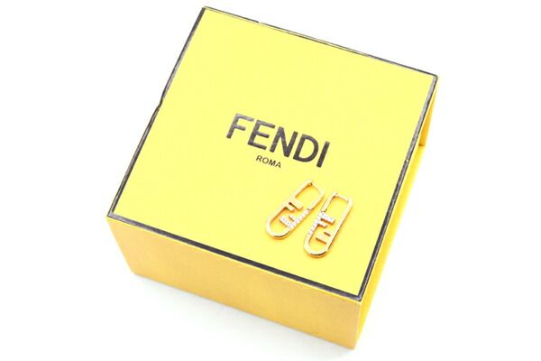 FENDI ゴールドオーロックピアス　専用ボックス付き FENDI - フェンディ FENDI ピアス FENDI O'LOCK FFロゴ スタッド