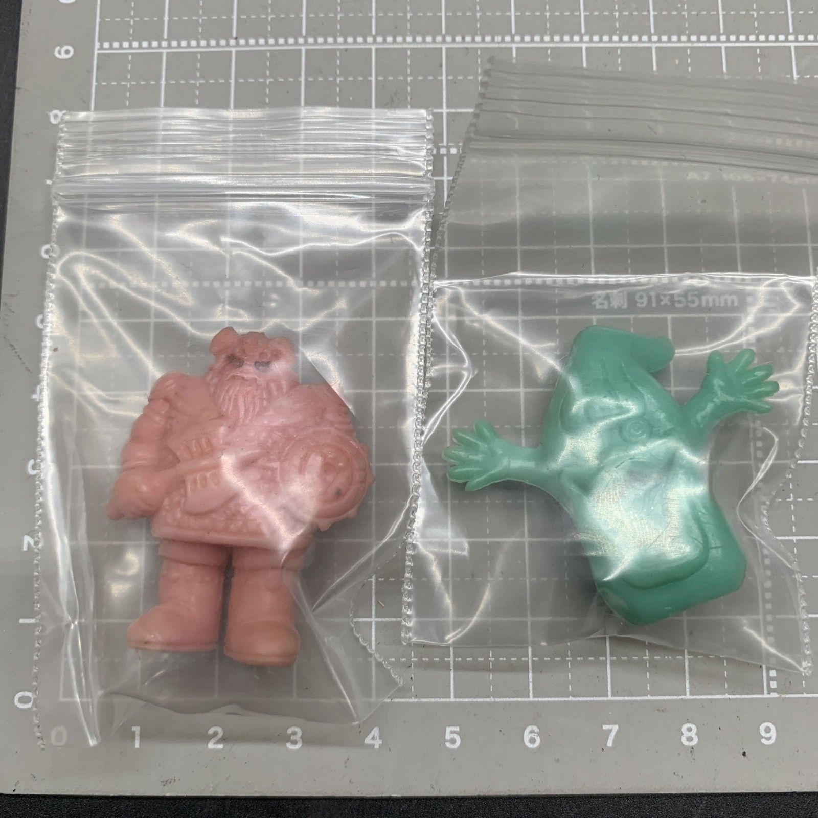 M305 ネクロスの要塞 消しゴム 24個 まとめ売り 食玩 フィギュア