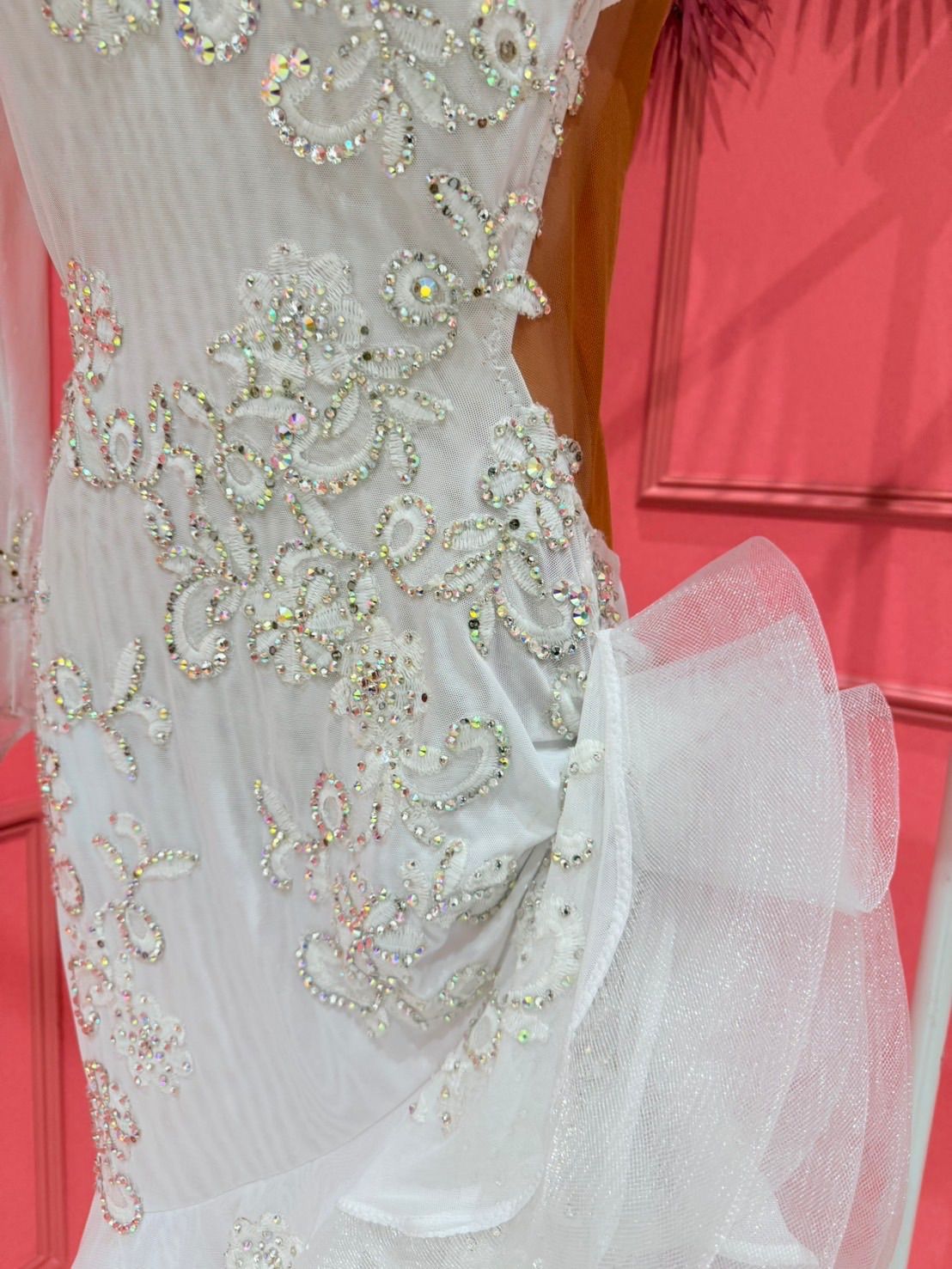 ラテンドレス ホワイト