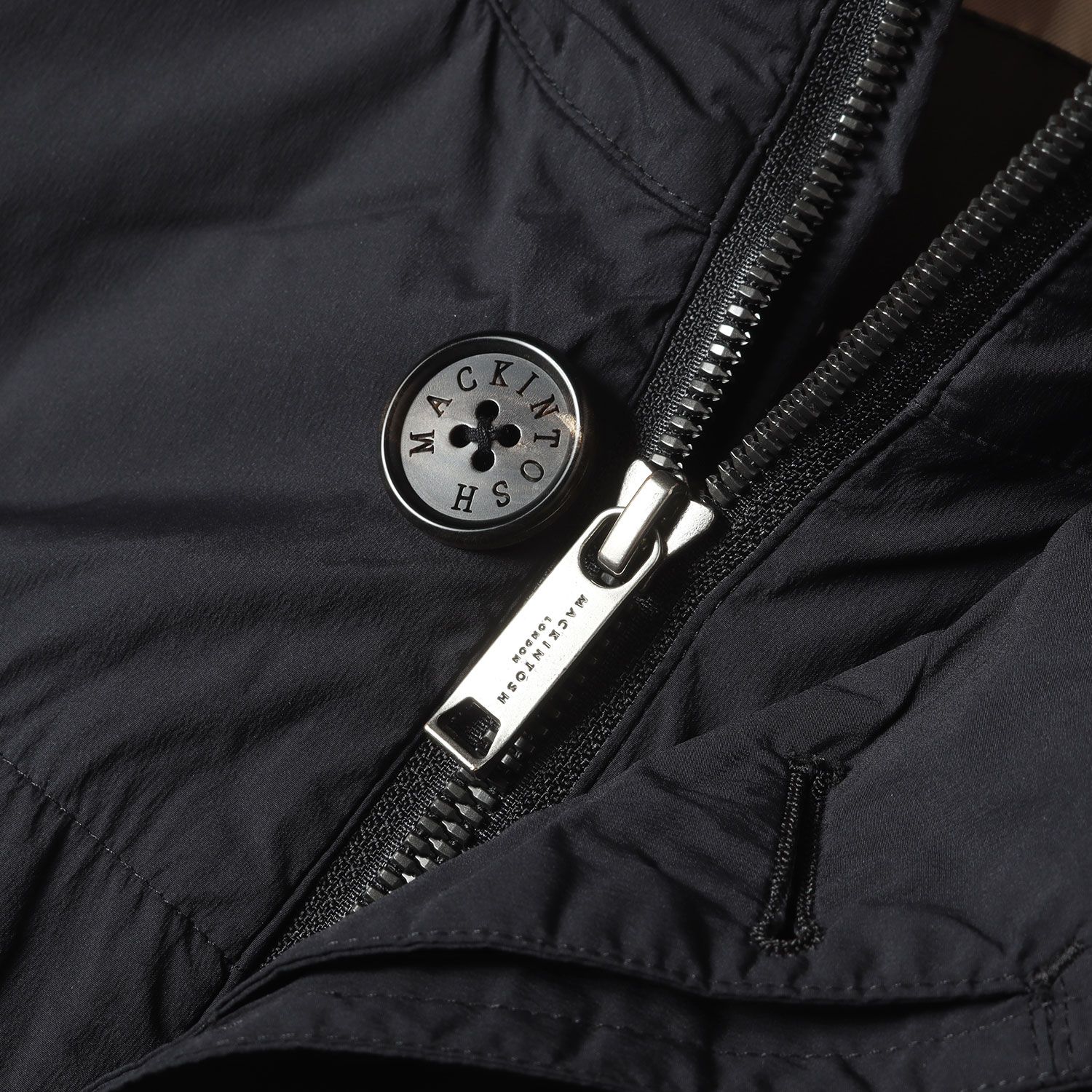 ジャケット・アウター MACKINTOSH LONDON マッキントッシュ ロンドン コート ブラック 黒 サイズ:M | チェック柄ダウン付き 3WAY ストレッチナイロン コート | アウター ジャケット 上着【メンズ】【】