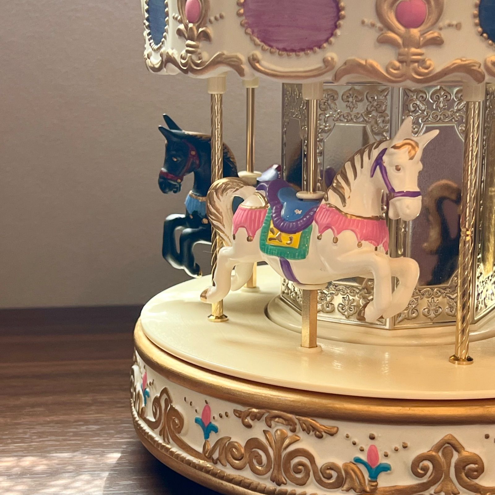 即納】 オルゴール メリーゴーランド 陶器製 デラックス