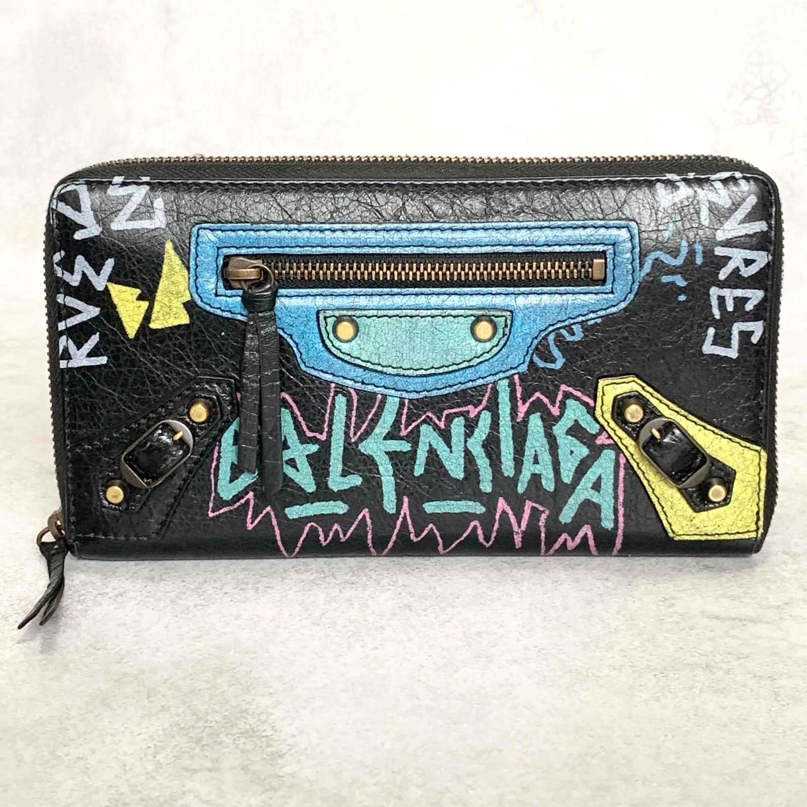 極美品 バレンシアガ BALENCIAGA ラウンド長財布 グラフィティ 