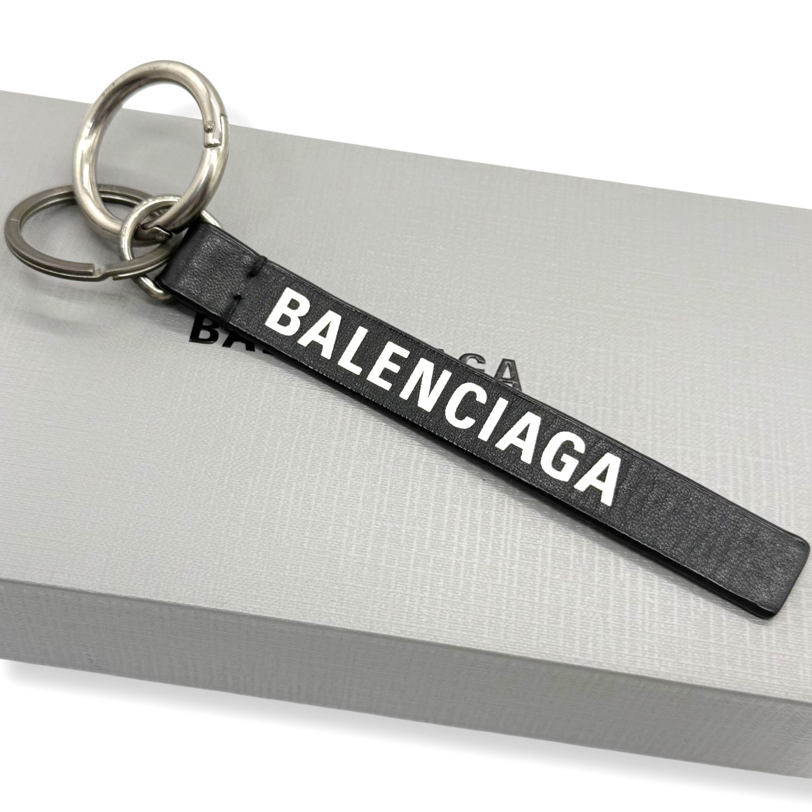 バレンシアガ エブリデイ キーリング ブラック キーホルダー dd4