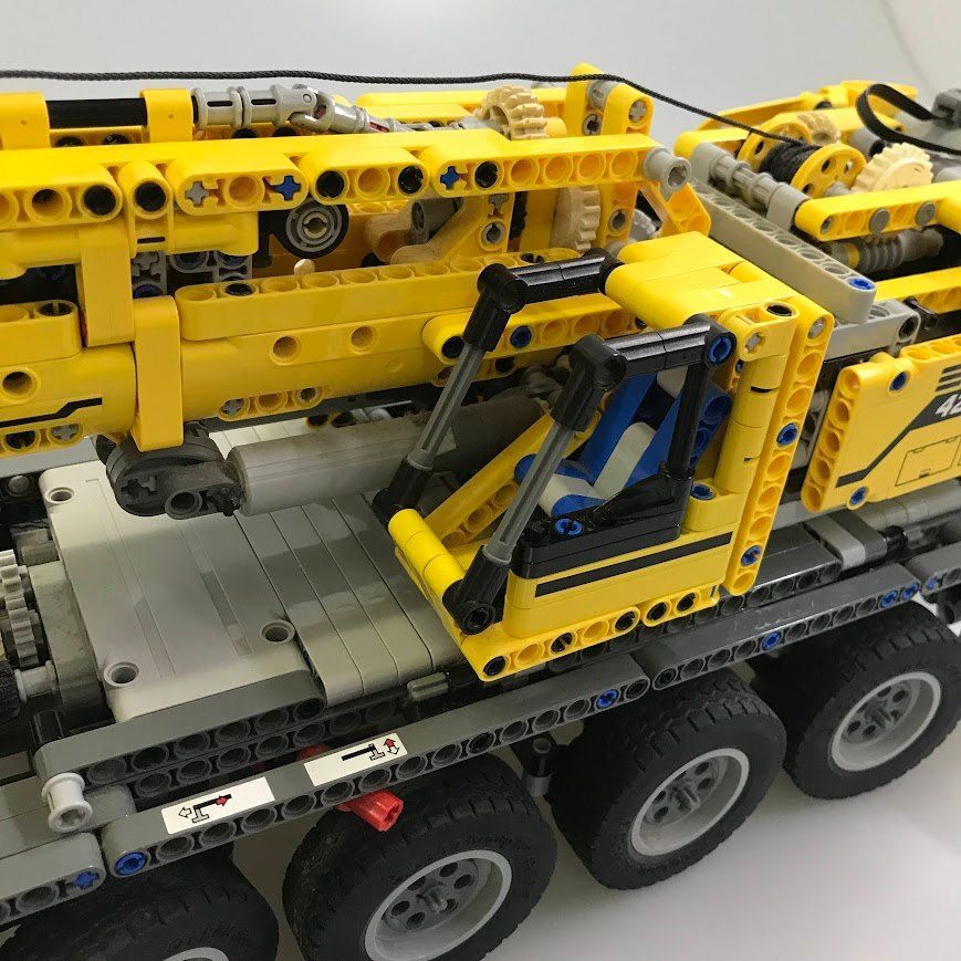 正規品 LEGO レゴ テクニック 42009 モービル・クレーンMK II HD-359-K 