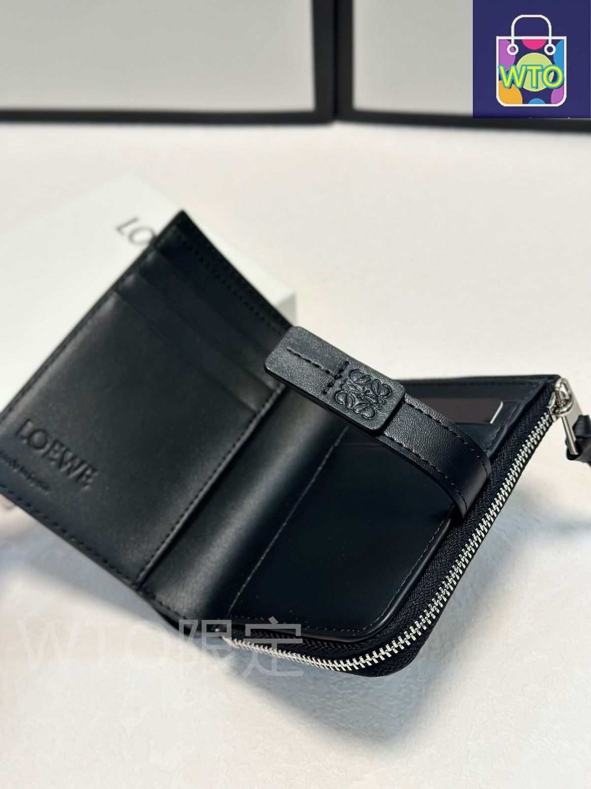 LOEWE、PRADA、coachその他バック、財布まとめ売り LOEWE - ロエベ LOEWE 財布 二つ折り KNOT コンパクト ジップ