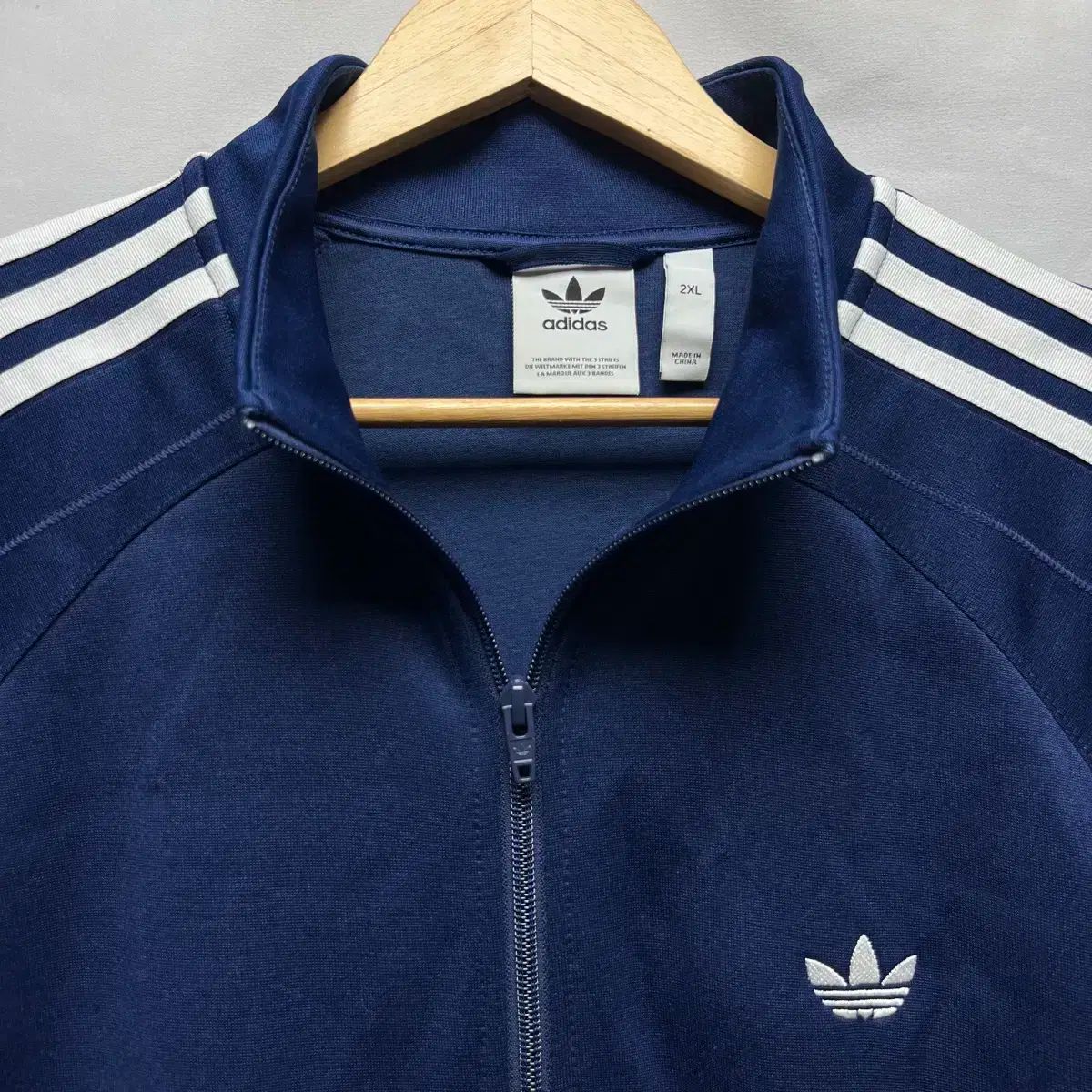 お得品　adidas ネイビー ジャージ 2XL 楽天市場】adidas（カラーネイビー）（アウター｜メンズジャージ