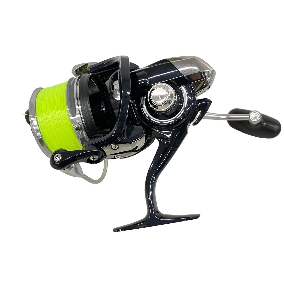 DAIWA（釣り） 【動作保証】DAIWA ダイワ 黒カーボンSS 4500遠投 スピニングリール リール 釣具  K8972410