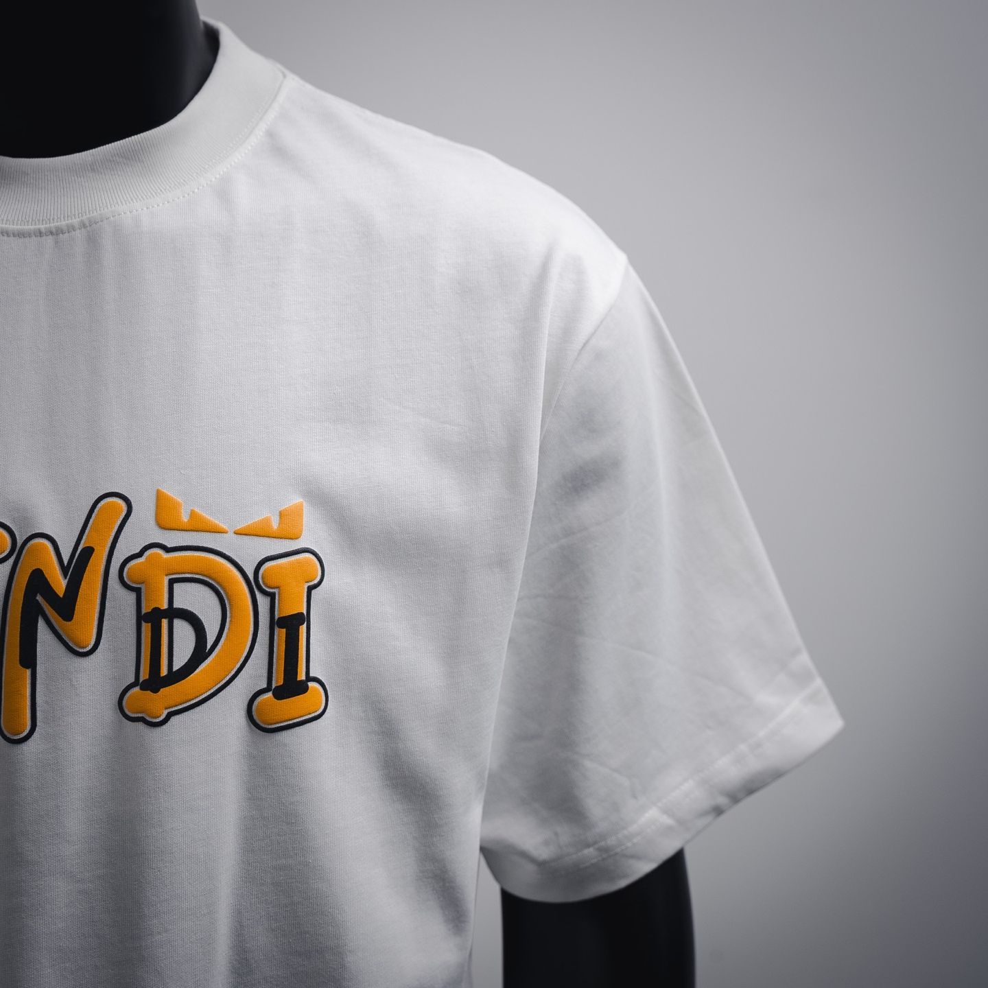 【FENDI】25SS＊FFメタルロゴ Tシャツ 半袖 オーバーサイズ fn-fy0936an25f1k0x_3.jpg