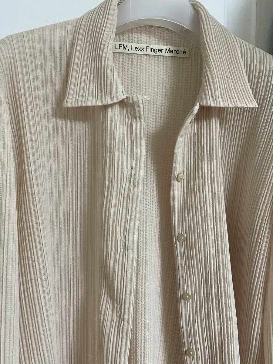 Crease Cardigan
