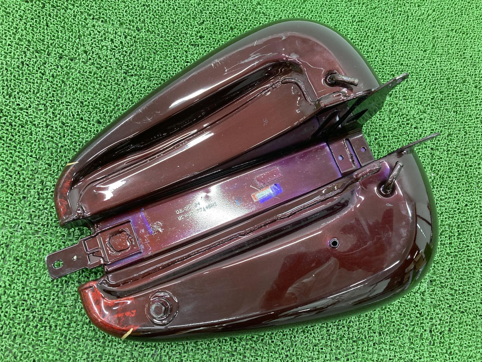 FLSTC1450 タンク 黒/ワイン 61625-01B ハーレー 純正 中古