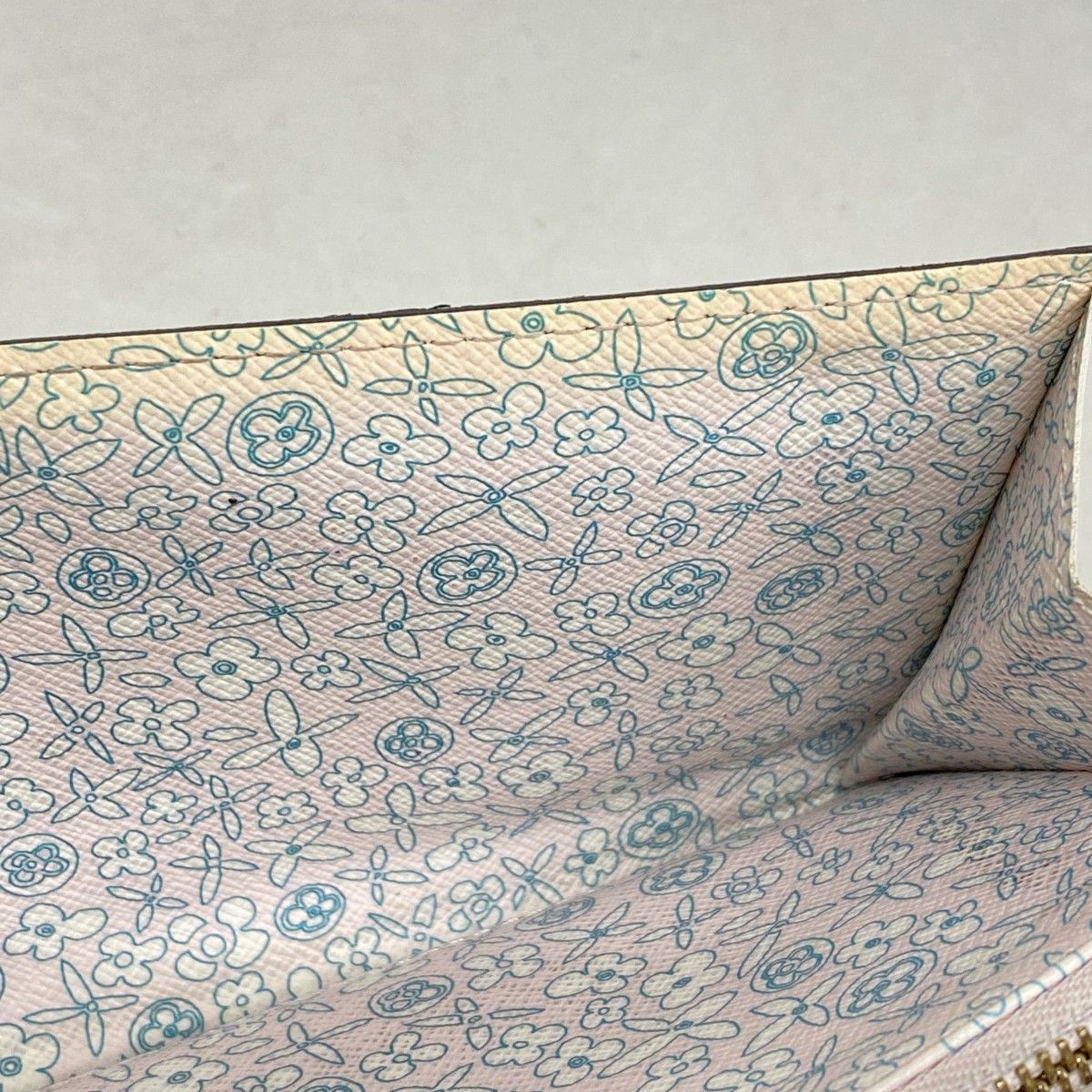 5ma0640】ルイヴィトン 長財布 モノグラム・フルリ ポルトフォイユサラ  