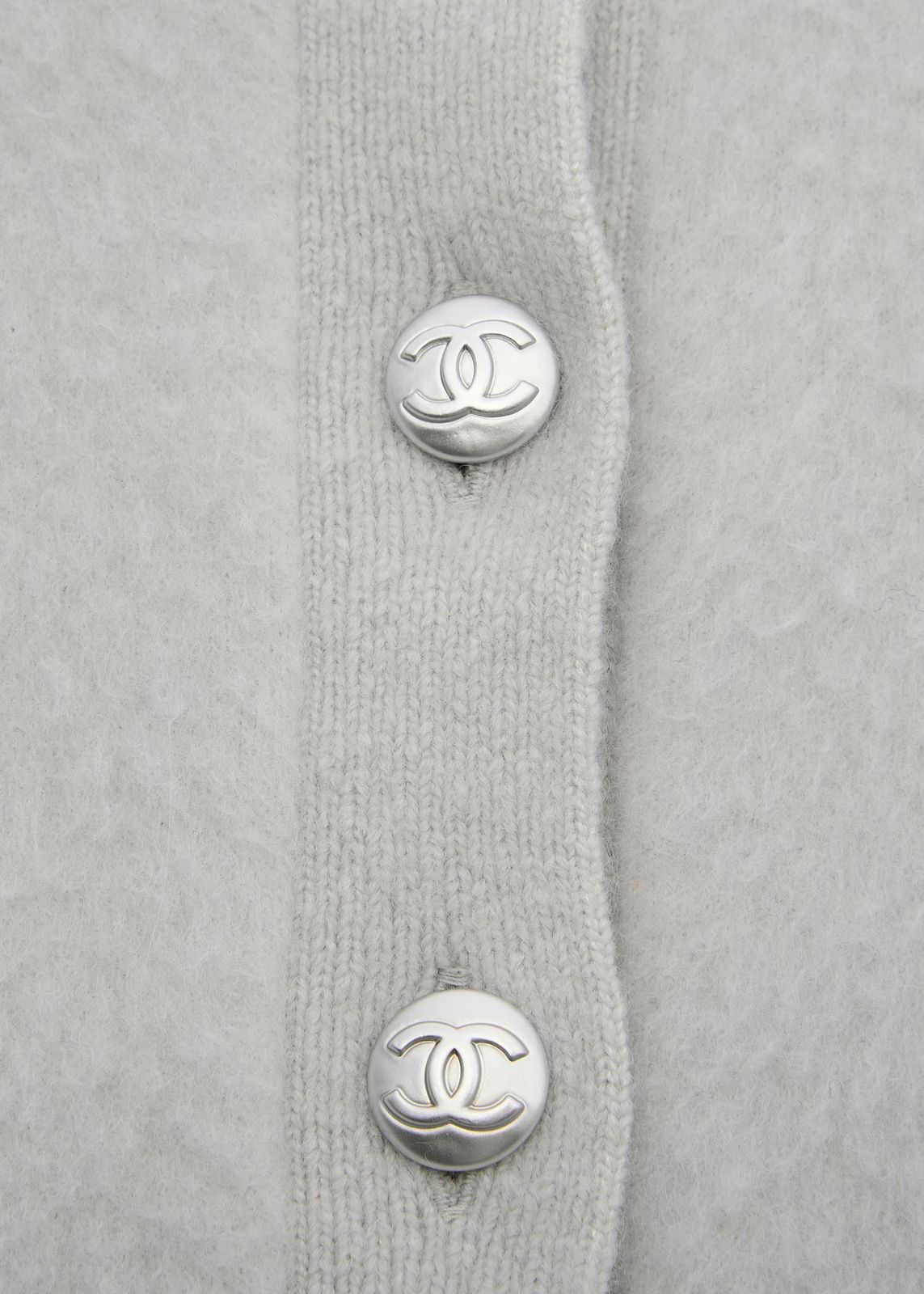 CHANEL - 【返品可】CHANEL シャネル ココマーク ココボタン カーディガン 40 グレー×ブルー トップス 長袖 ニット カットソー トレーナー ブランド アパレル 返品可】CHANEL シャネル ココマーク ココボタン カーディガン
