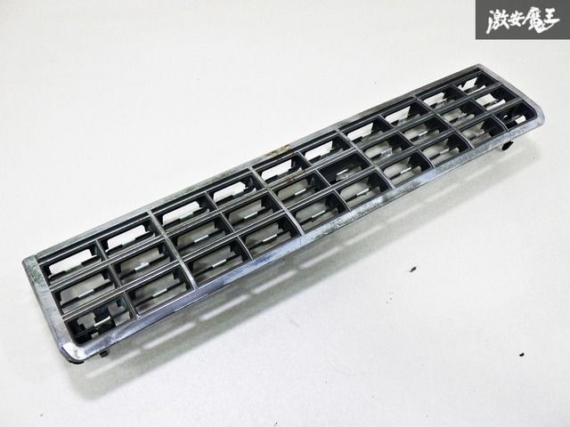 NISSAN 日産 純正 B11 サニー ダットサン フロントグリル ラジエーター