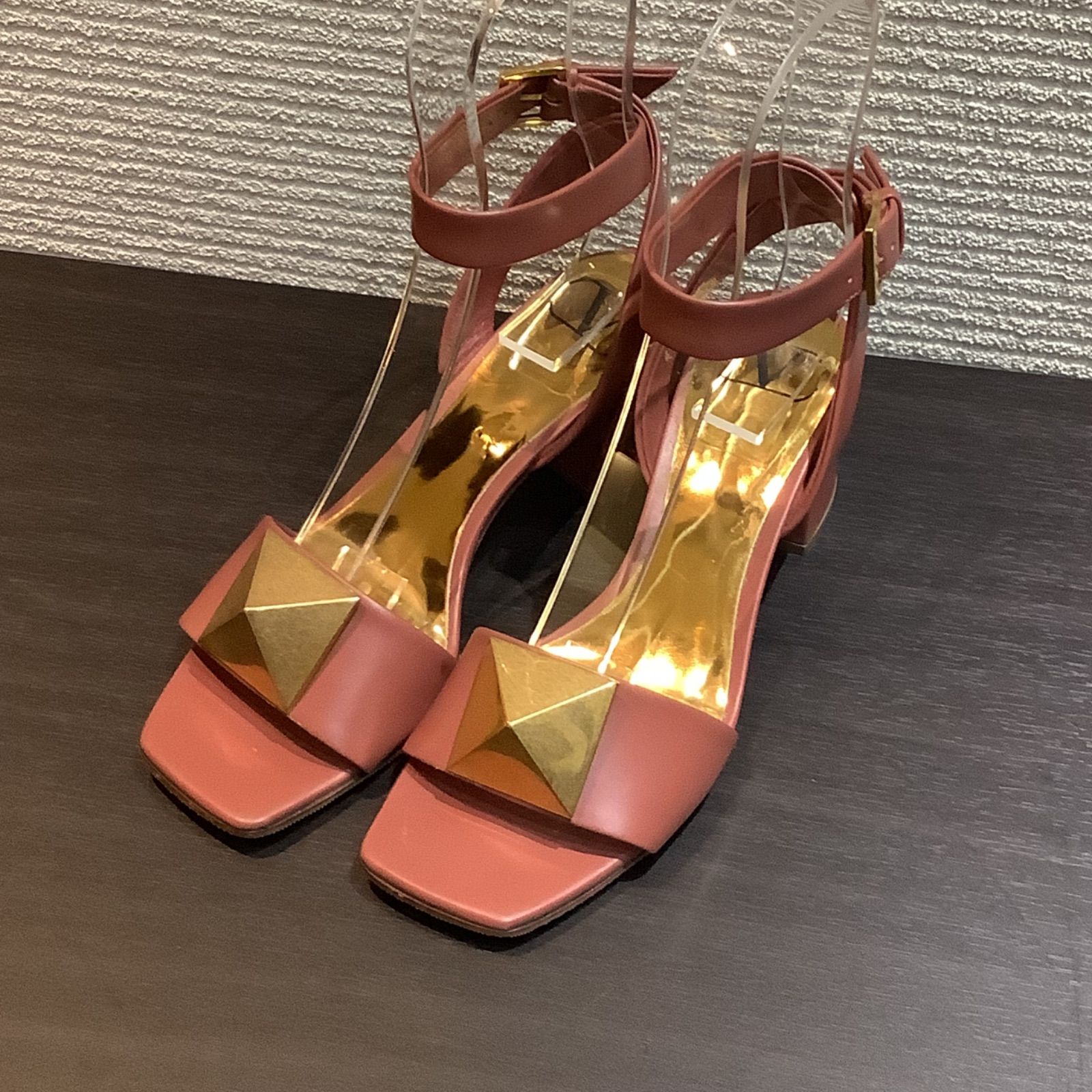 ヴァレンティノ VALENTINO ローマンスタッズ ストラップ サンダル 35 