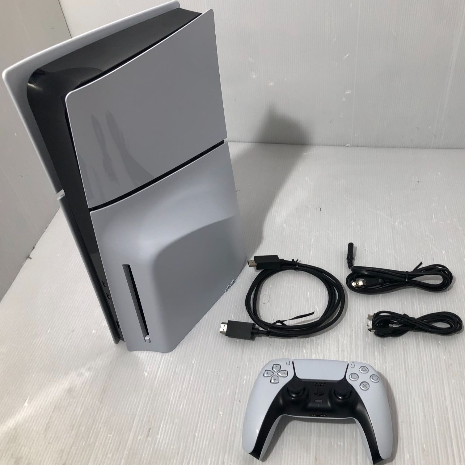 SONY PS5 CFI-2000 コントローラー＆ケーブル付き プレイステーション5 PlayStation5