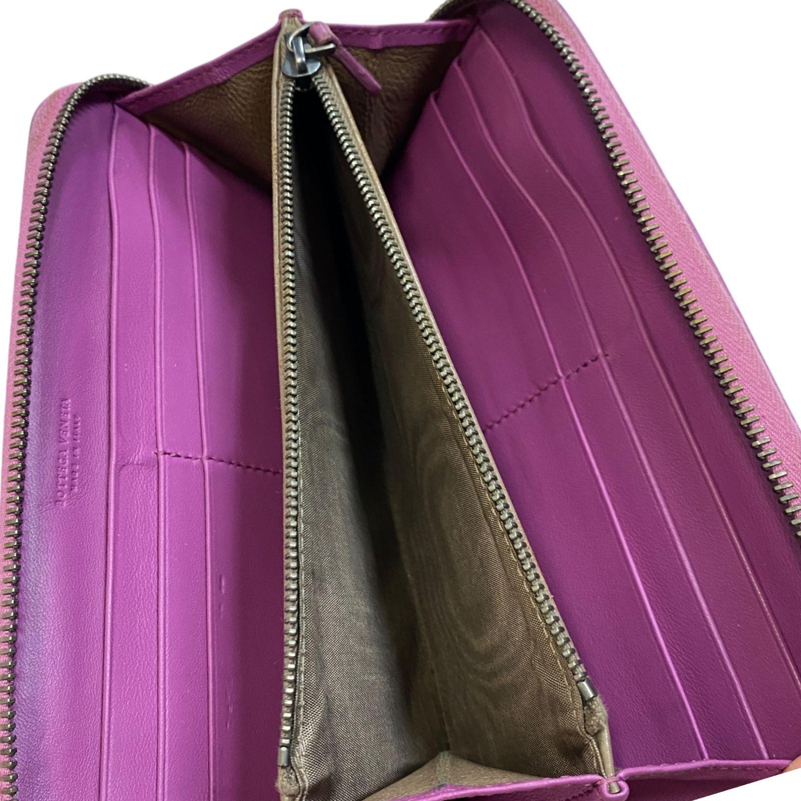 【中古品】 BOTTEGA VENETA ボッテガヴェネタ イントレチャート ラウンドジップ 財布 長財布 ウォレット パープル 箱無 W100517RK 中古品】 BOTTEGA VENETA ボッテガヴェネタ イントレチャート ラウンド