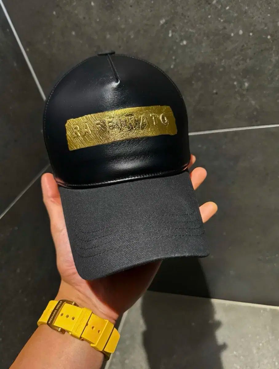 ラピナート メタリックロゴ ベースボールキャップ