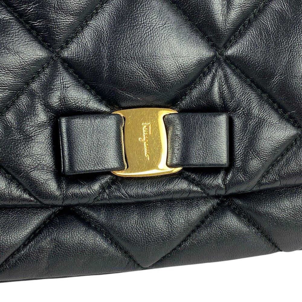 ■美品■　フェラガモ ヴァラ ショルダー バッグ チェーン キルティング レザー ブラック ゴールド 【341915】2 □美品□ フェラガモ ヴァラ ショルダー バッグ チェーン キルティング