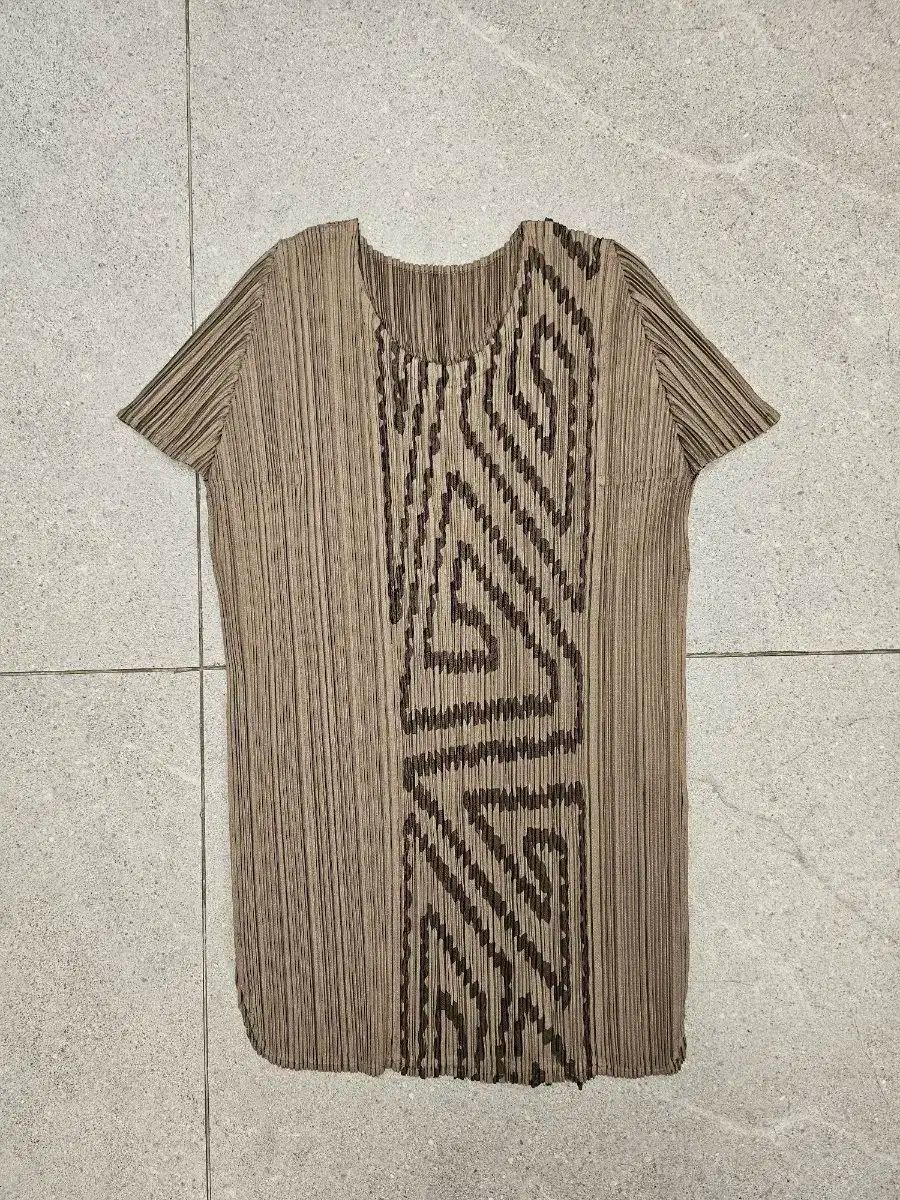 PLEATS