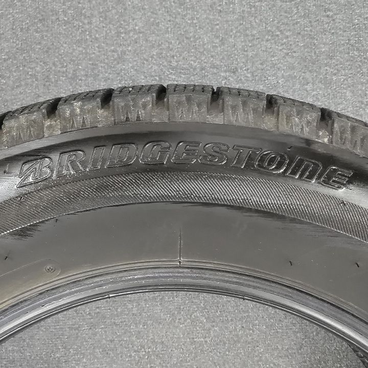 0T25001 スタッドレスタイヤ BRIDGESTONE ブリヂストン BLIZZAK VRX2 225 60R17 4本セット