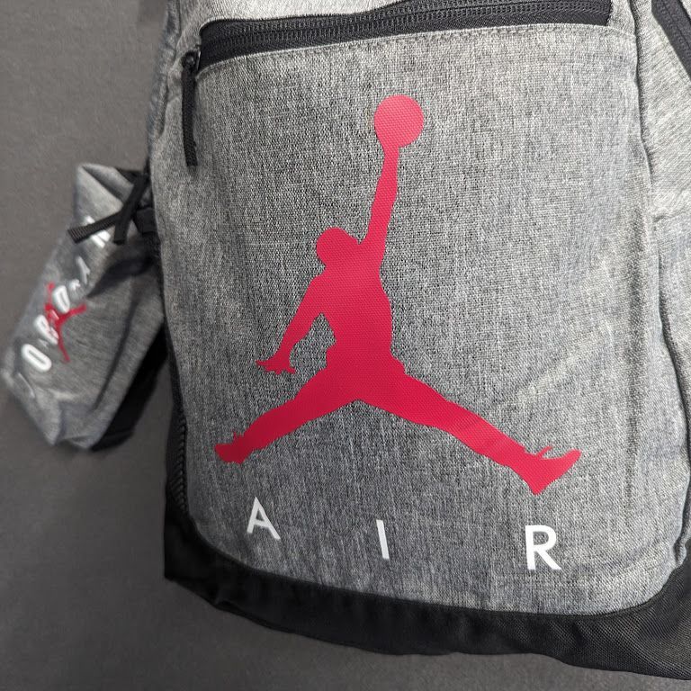 日本未発売】NIKE JORDAN ジョーダン バッグパック ミニポーチ付