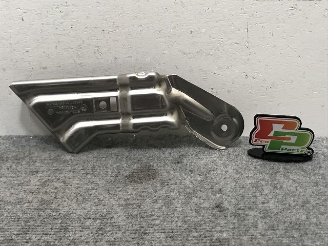 新品!5シリーズ E60 純正 右 フロントフェンダーライナーブラケット/ホイールブラケット 5171-7140964 51717140964 BMW(134689)