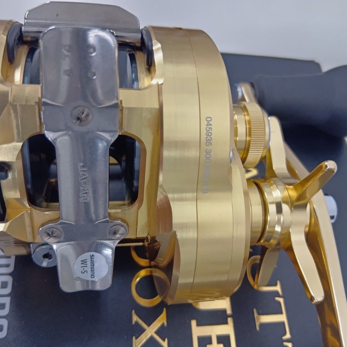SHIMANO シマノ 045935 リール ベイトリール 23カルカッタコン