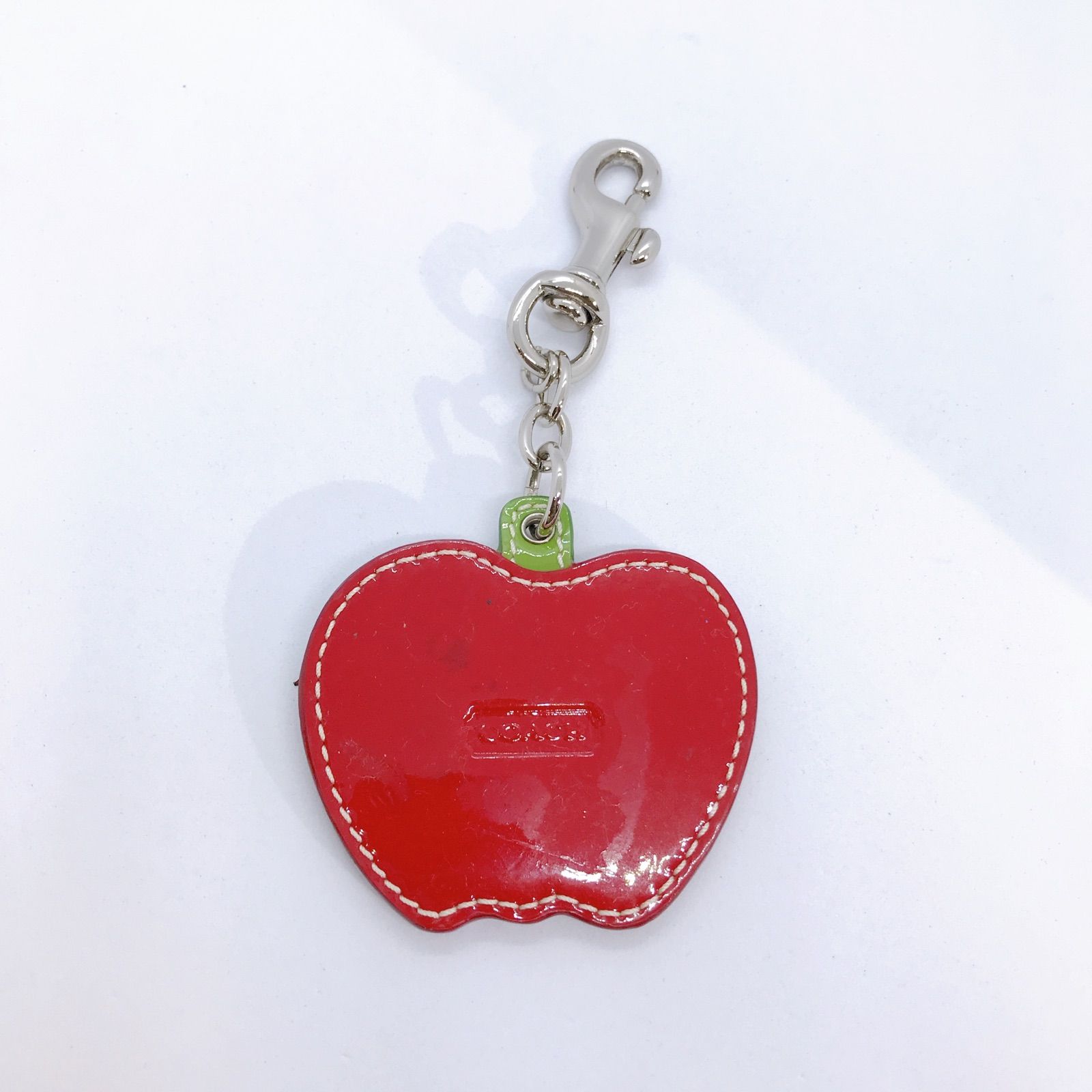 COACH コーチ りんご チャーム - メルカリ