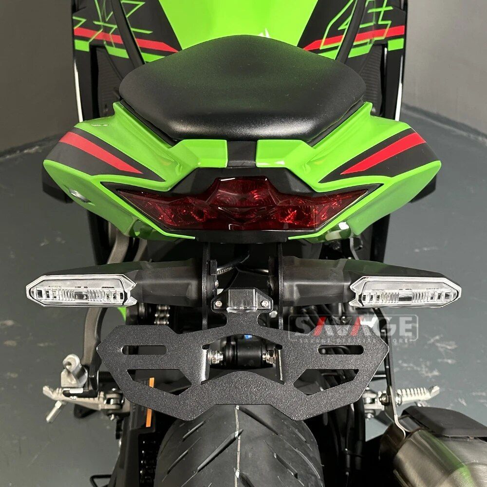 国内在庫有 即納新品 KAWASAKI ZX-25R ZX-4R ZX-4RR フェンダーレス