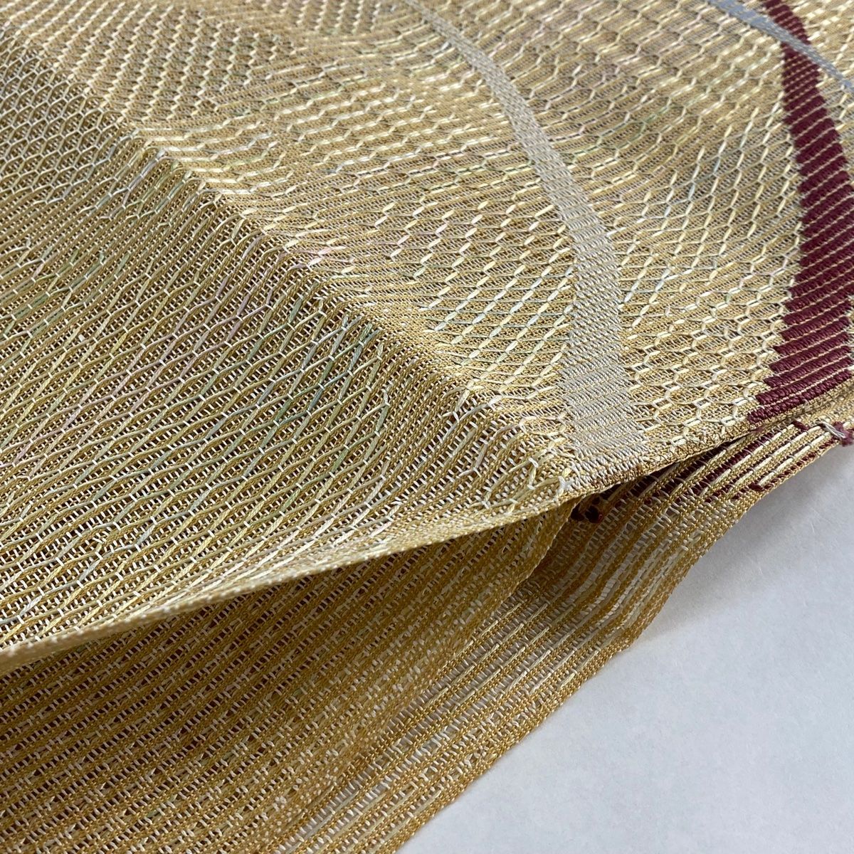 幾何学 ベージュ