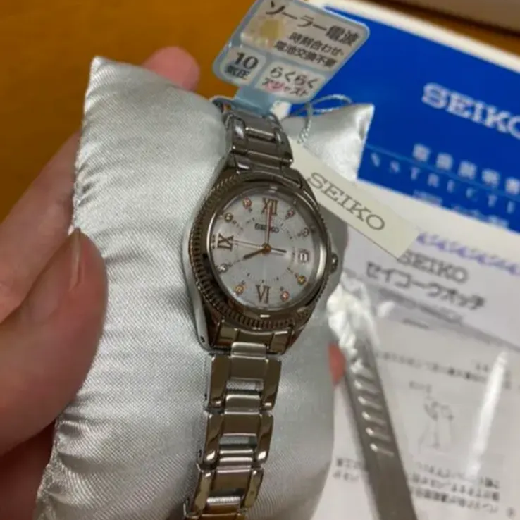 国内外の人気が集結 新品、未使用 SEIKO セイコー 腕時計 1B22-0BZ0