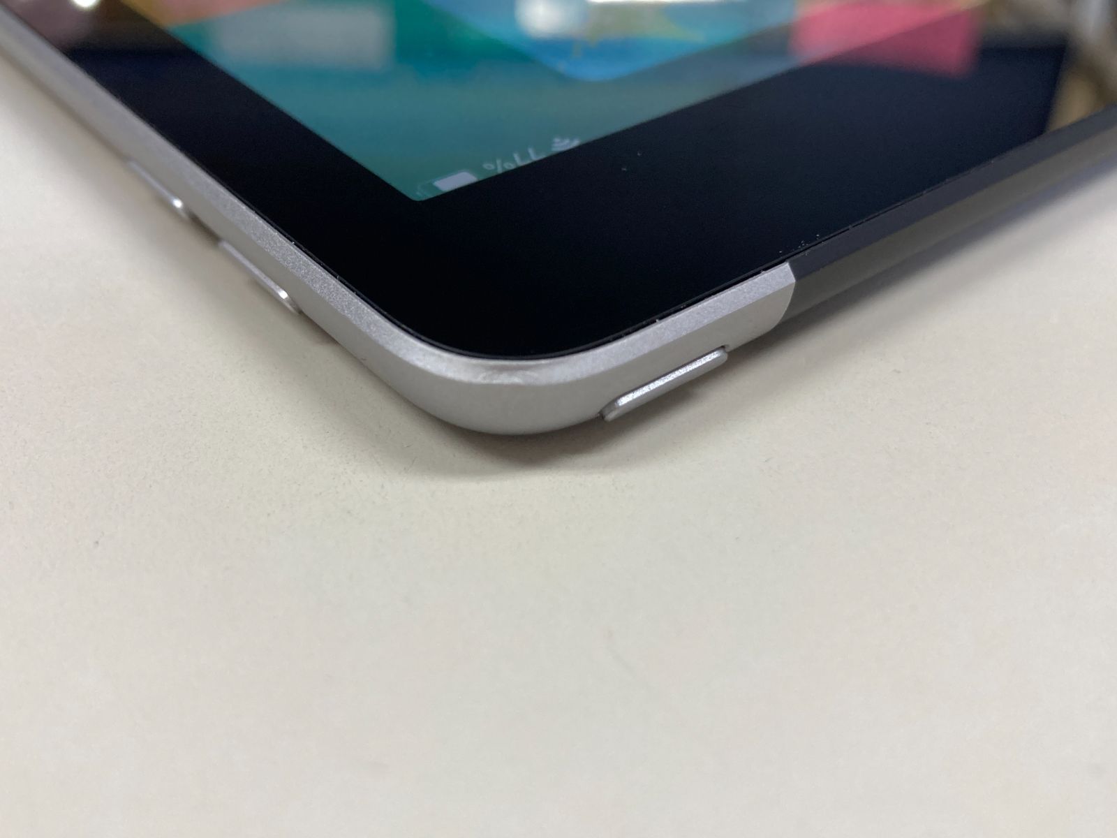 美品 電池88％ SIMフリー Apple iPad mini 第5世代 64GB スペースグレイ