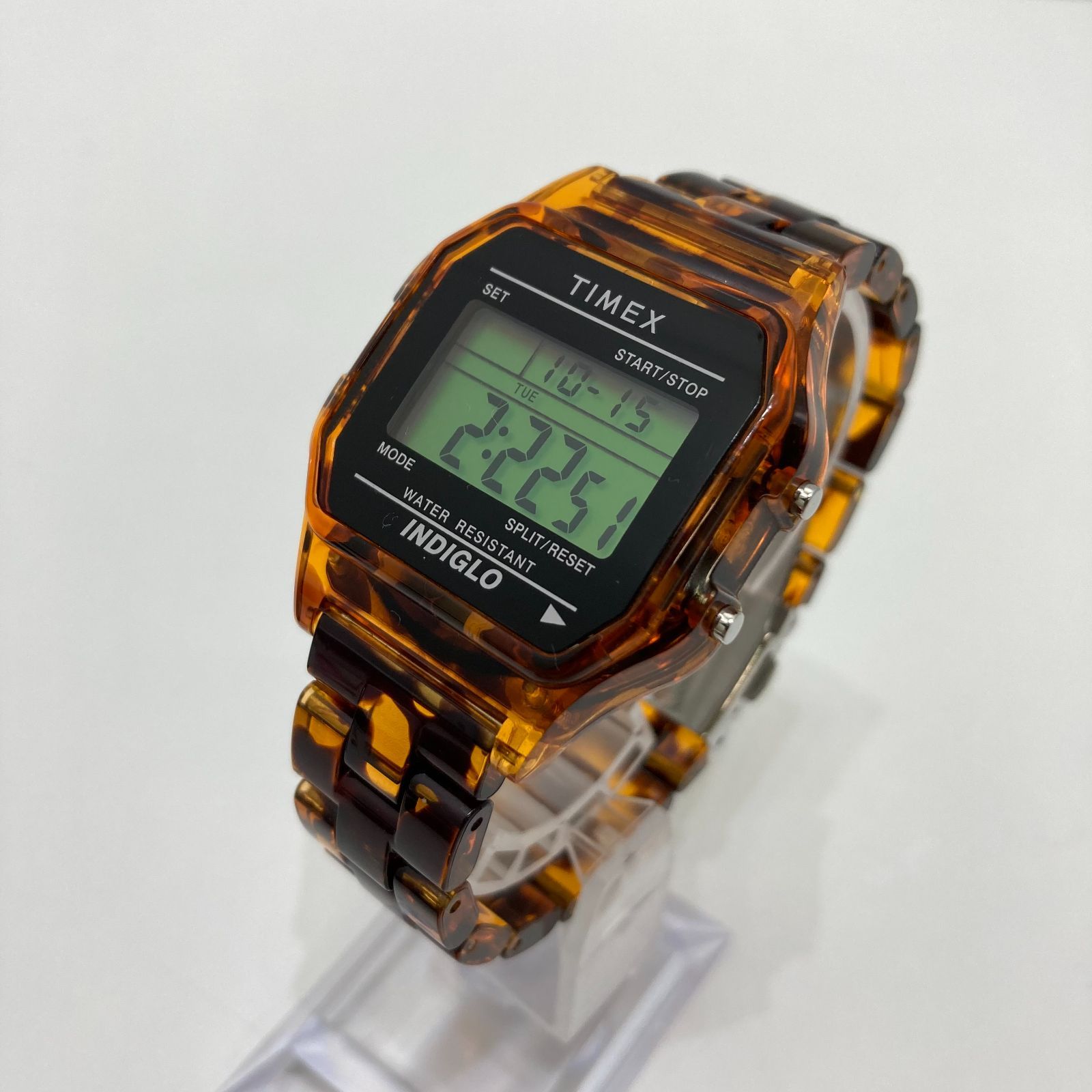 TIMEX x BEAMS / 別注 Classics Digital Tortise shell TW2U79700 アナログ腕時計 べっ甲 ビームス  - メルカリ