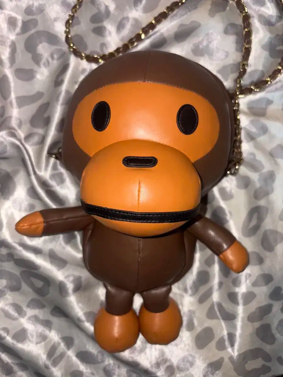 アベイシングエイプ マイル マイロ チェーン ショルダーバッグ