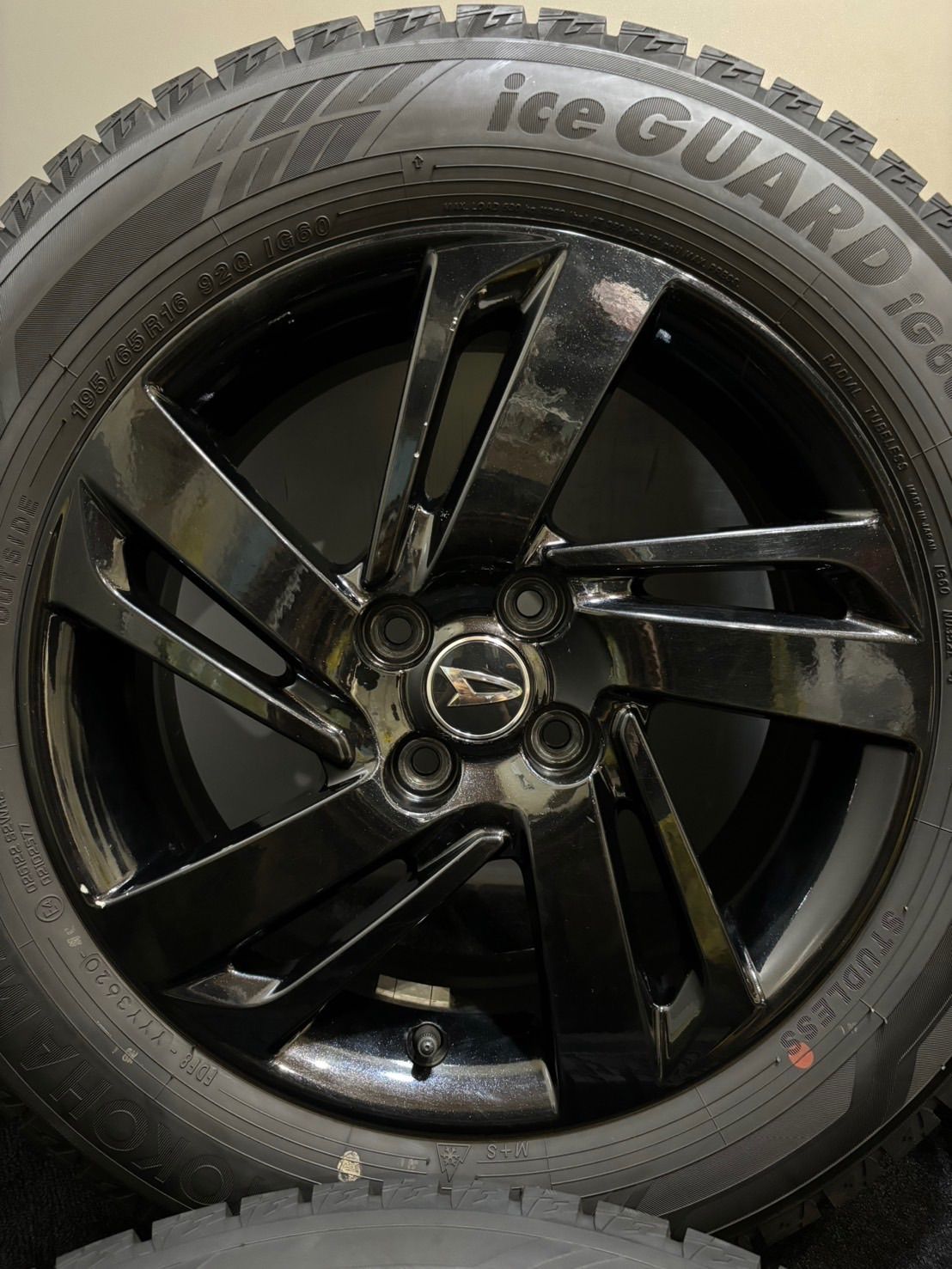 イボ付 195 65R16 YOKOHAMA ice GUARD iG60 20年製 ダイハツ ロッキー 純正 16インチ 6J 40 100 4H スタッドレス 4本 ライズ 南3-K128