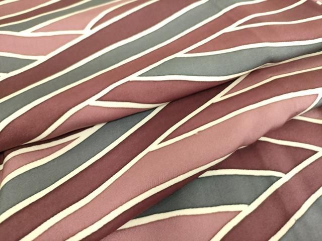 平和屋着物▽上質な小紋　単衣　幾何学文　正絹　逸品　DAAS0495az 平和屋着物▽上質な小紋 単衣 幾何学文 正絹 逸品 DAAS0495az - メルカリ