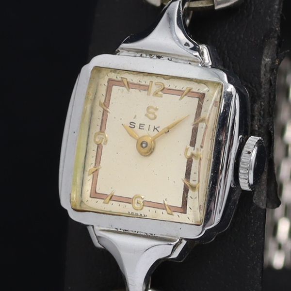 ✨SEIKO✨セイコー✨1400-5110✨シルバー文字盤✨クォーツ✨腕時計✨ セイコー 5110 手巻き アンティーク シルバー文字盤 レディース腕時計