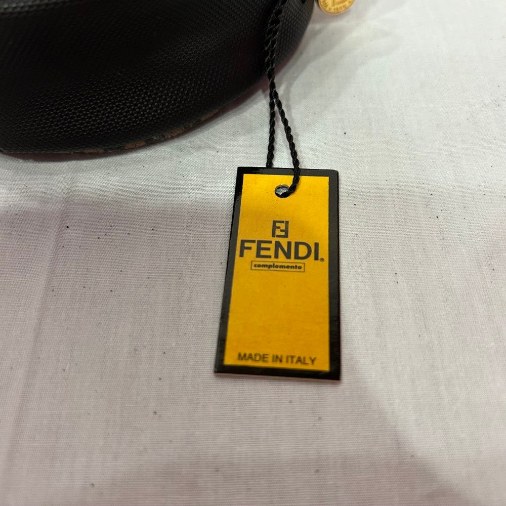 FENDI フェンディ 筒型 ペカン ポーチ ポーチ ラウンド 丸形 小物入れ 