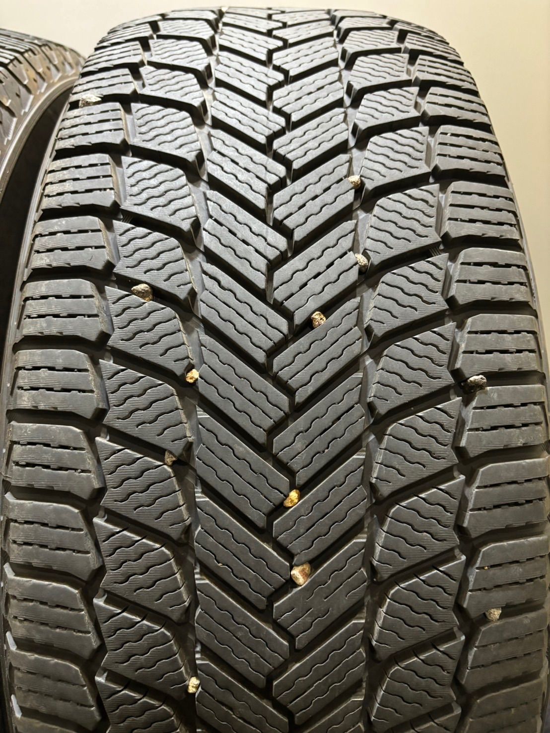 ★265/65R17 MICHELIN/X-ICE SNOW SUV 22年製 スタッドレス 4本 プラド サーフ パジェロ (南8-G93)