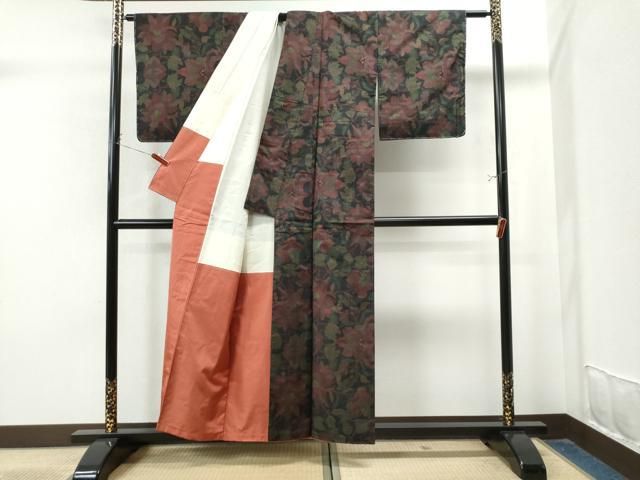 平和屋着物○本場大島紬 7マルキ 更紗草花文 正絹 逸品 未使用