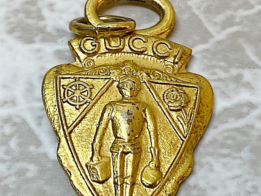 MER742 GUCCI グッチ オールドグッチ クレスト チャーム