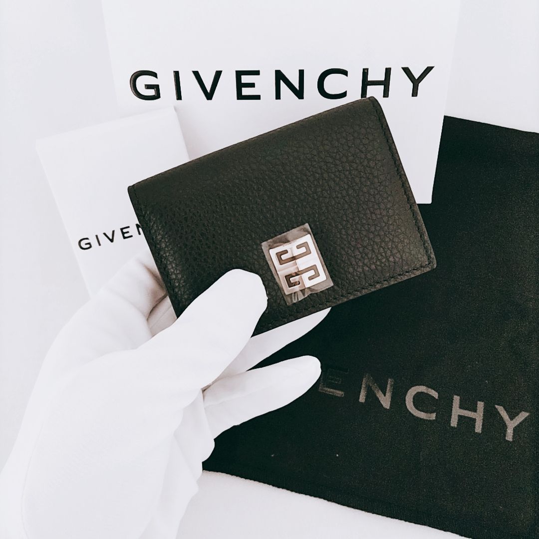 新品未使用】GIVENCHY ウォレット クラシック4Gレザー 3つ折り財布 ジバンシー サイフ - メルカリ