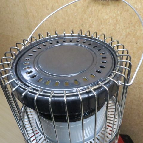 TOYOTOMI トヨトミ KR-47A 石油ストーブ レッド 2018年製 - メルカリ